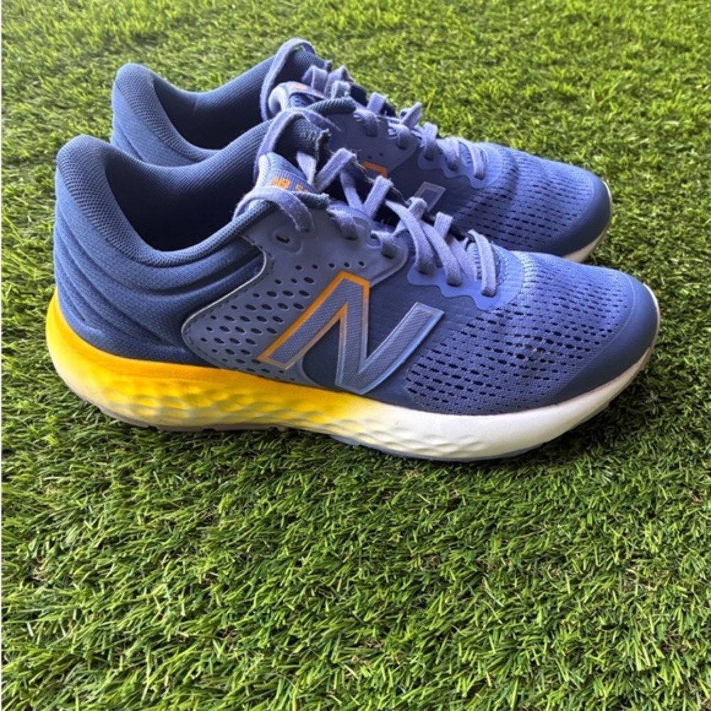 New Balance 520 Women's Purple Running Shoes Sneakers Size 8